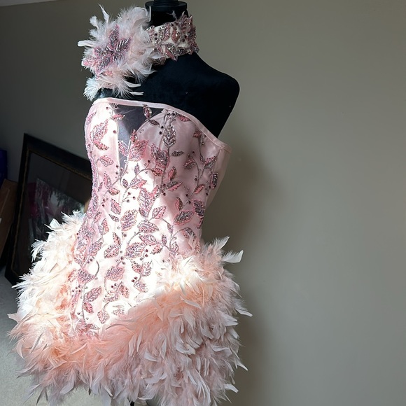 New York Fashion Week Prototype Cocktail Dress - Picture 3 of 11